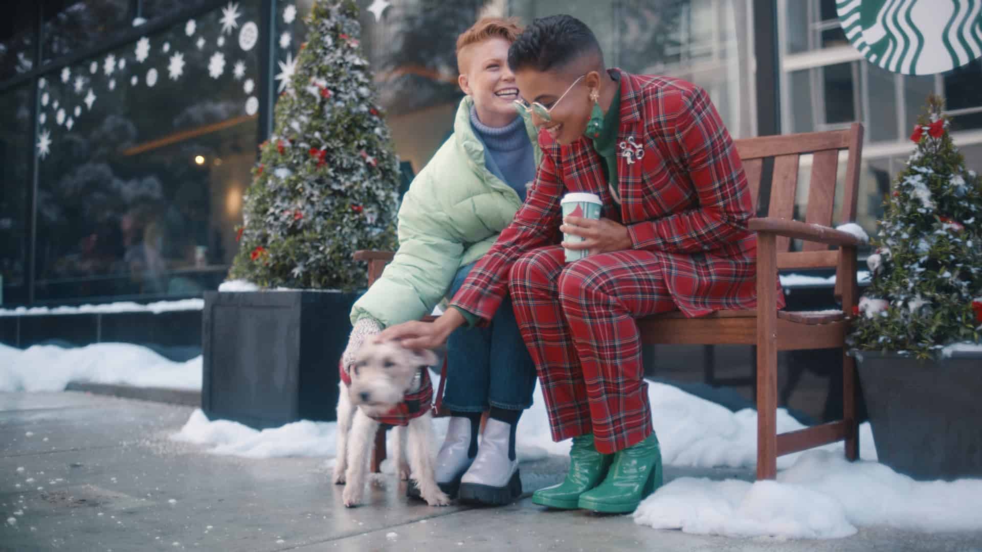 VSBX2150000H_HolidayFY23_Festive Fits_ENG_SHARETHECHEER_15_16x9_Master.1198